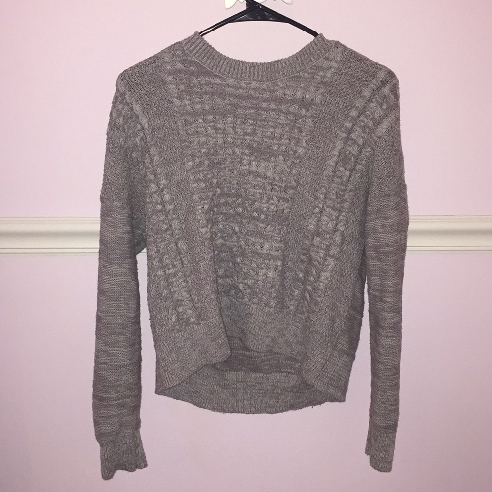 Super comfy grey pattern sweater
